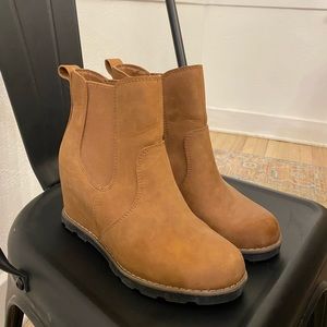 Women’s Wedge Booties